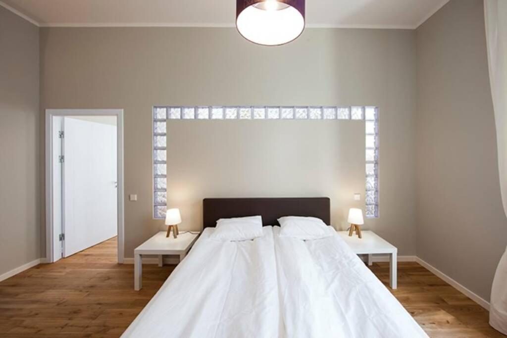 Modern & Spacious 80M2 Apartment In Riga Old Town Eksteriør billede