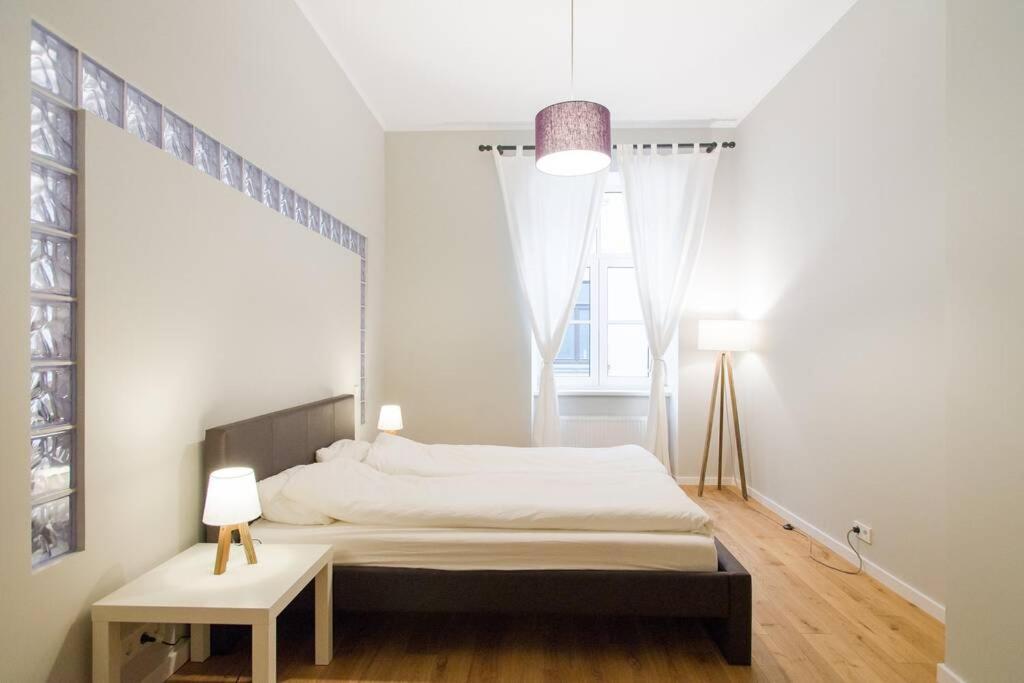 Modern & Spacious 80M2 Apartment In Riga Old Town Eksteriør billede
