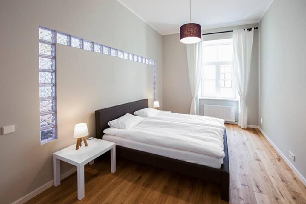 Modern & Spacious 80M2 Apartment In Riga Old Town Eksteriør billede