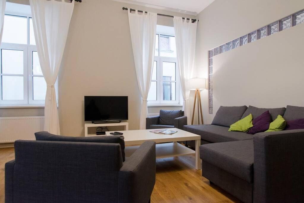 Modern & Spacious 80M2 Apartment In Riga Old Town Eksteriør billede